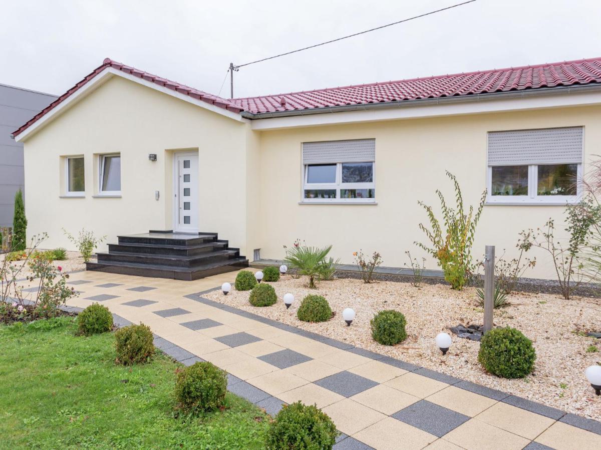 Gorgeous In With Swimming Pool Apartment Markdorf