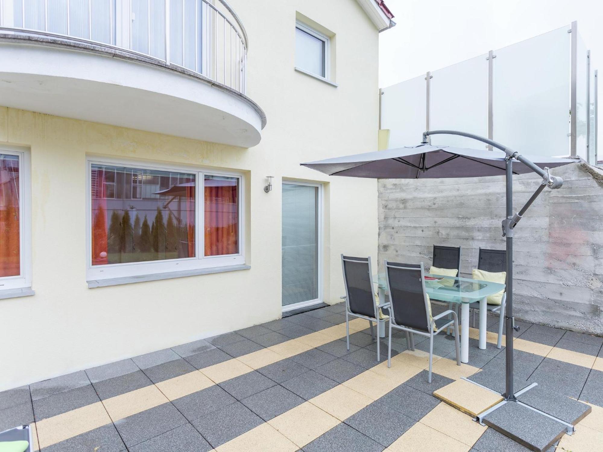 Gorgeous In With Swimming Pool Apartment